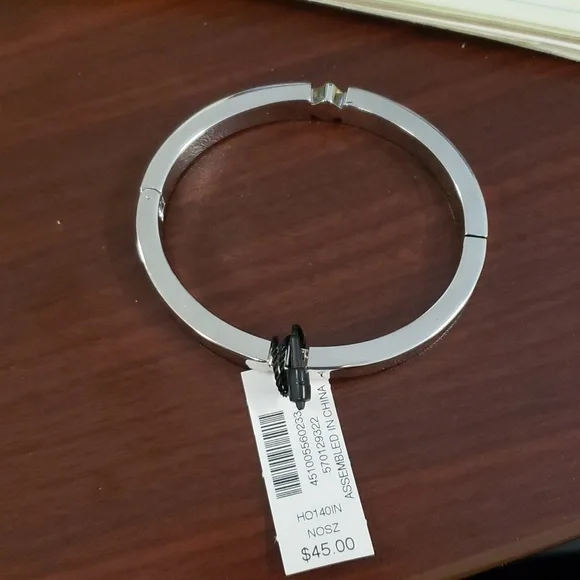 NWT WHBM Silver Rhinestone Bangle Bracelet - Picture 6 of 7